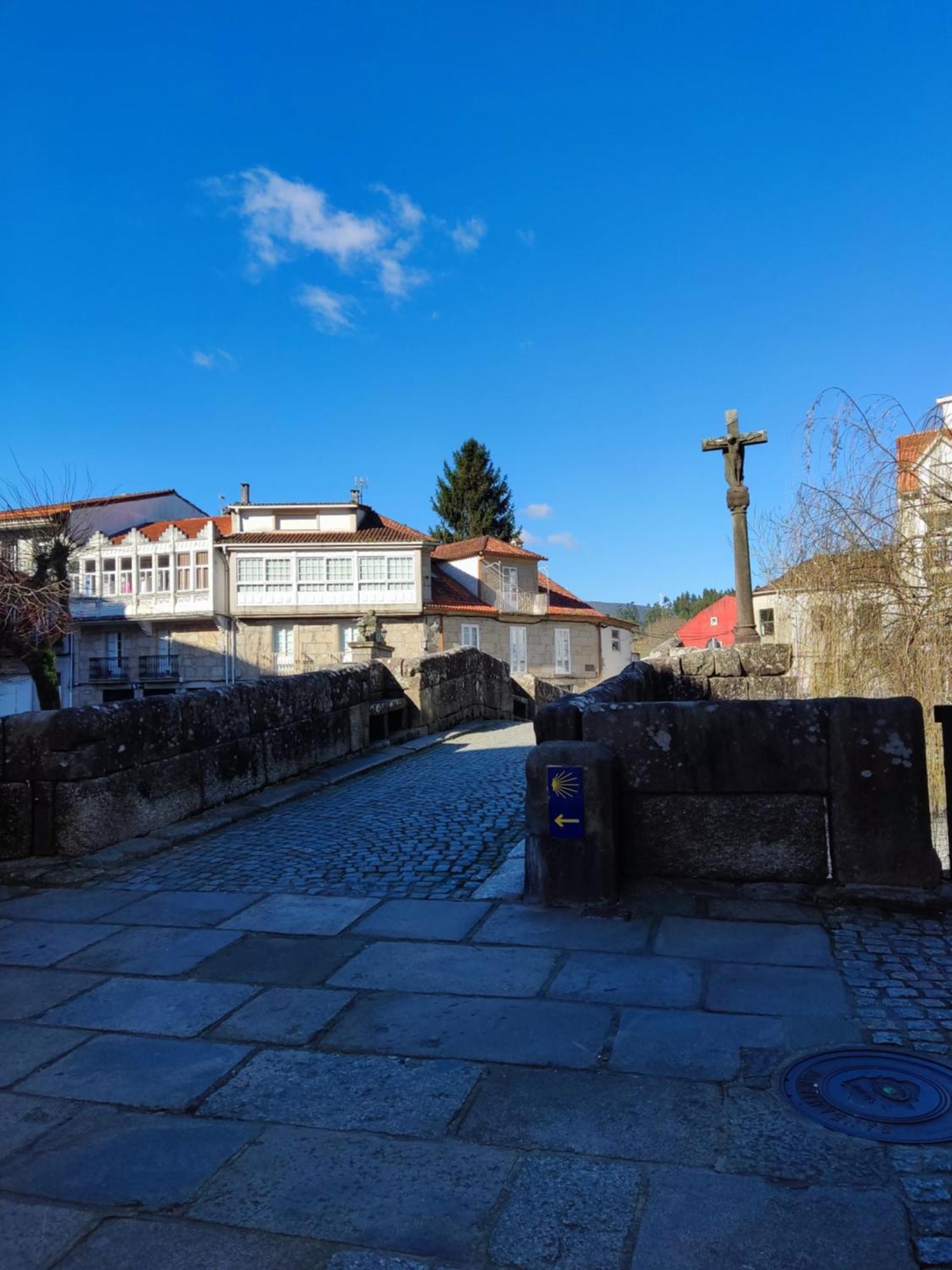 Grupo Arcanos Pension Atenea & Via Romana Caldas De Reis Esterno foto